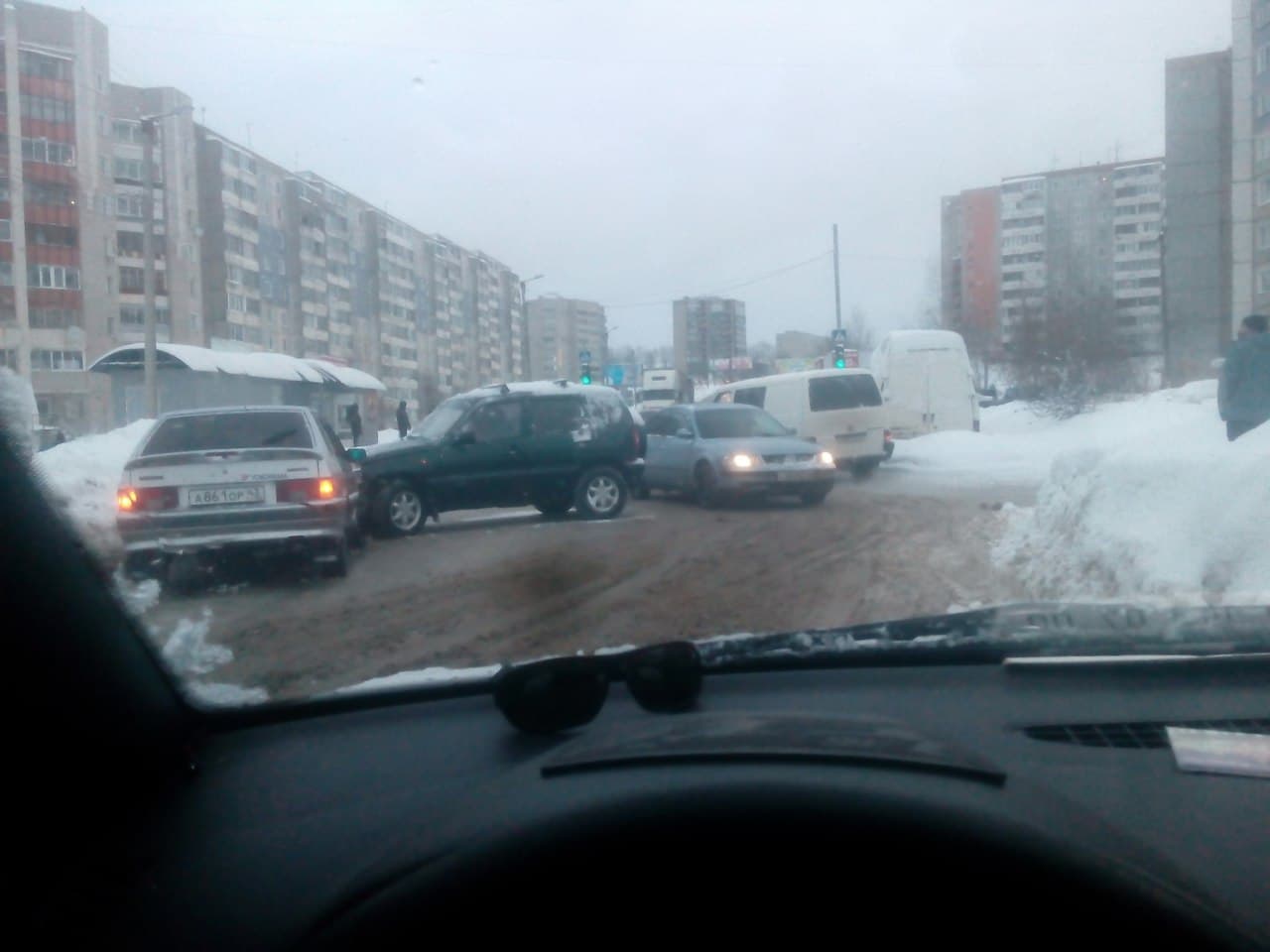 Небольшая авария блокировала движение по Московской