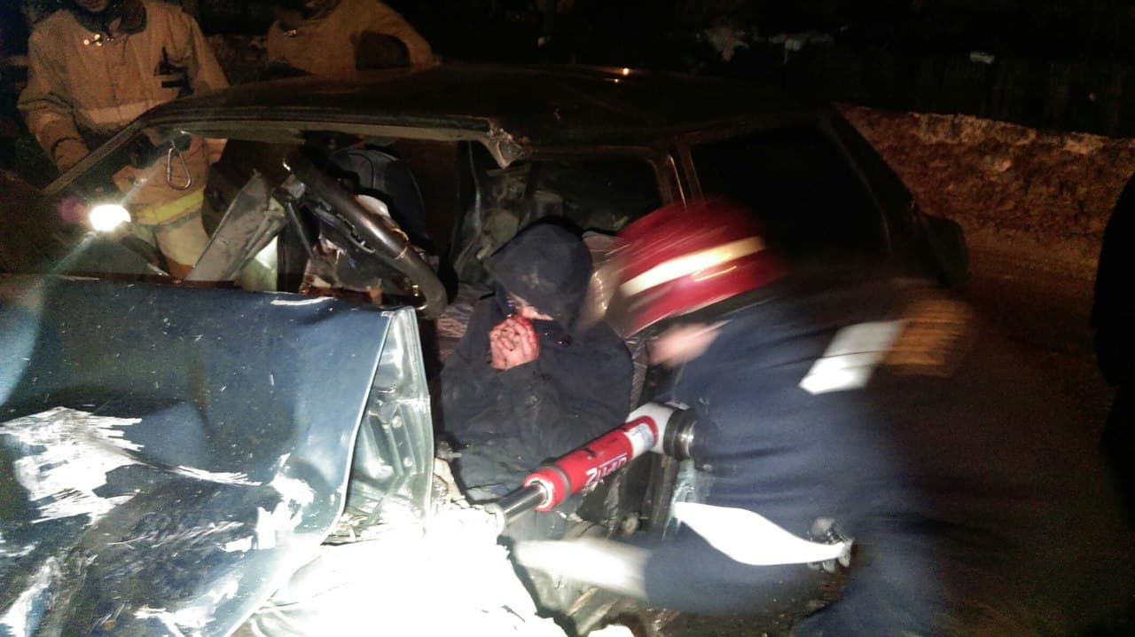 Водитель на «99» врезался в Logan на дамбе Макарья