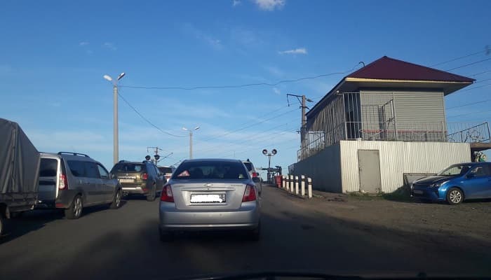 Скоро проехать через «горбатый» переезд в Нововятске можно будет быстрее