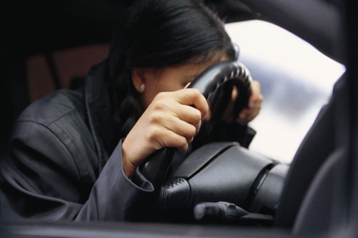 В Кирове задержали пьяную врача-автоледи, которая отмечала Пасху в церкви