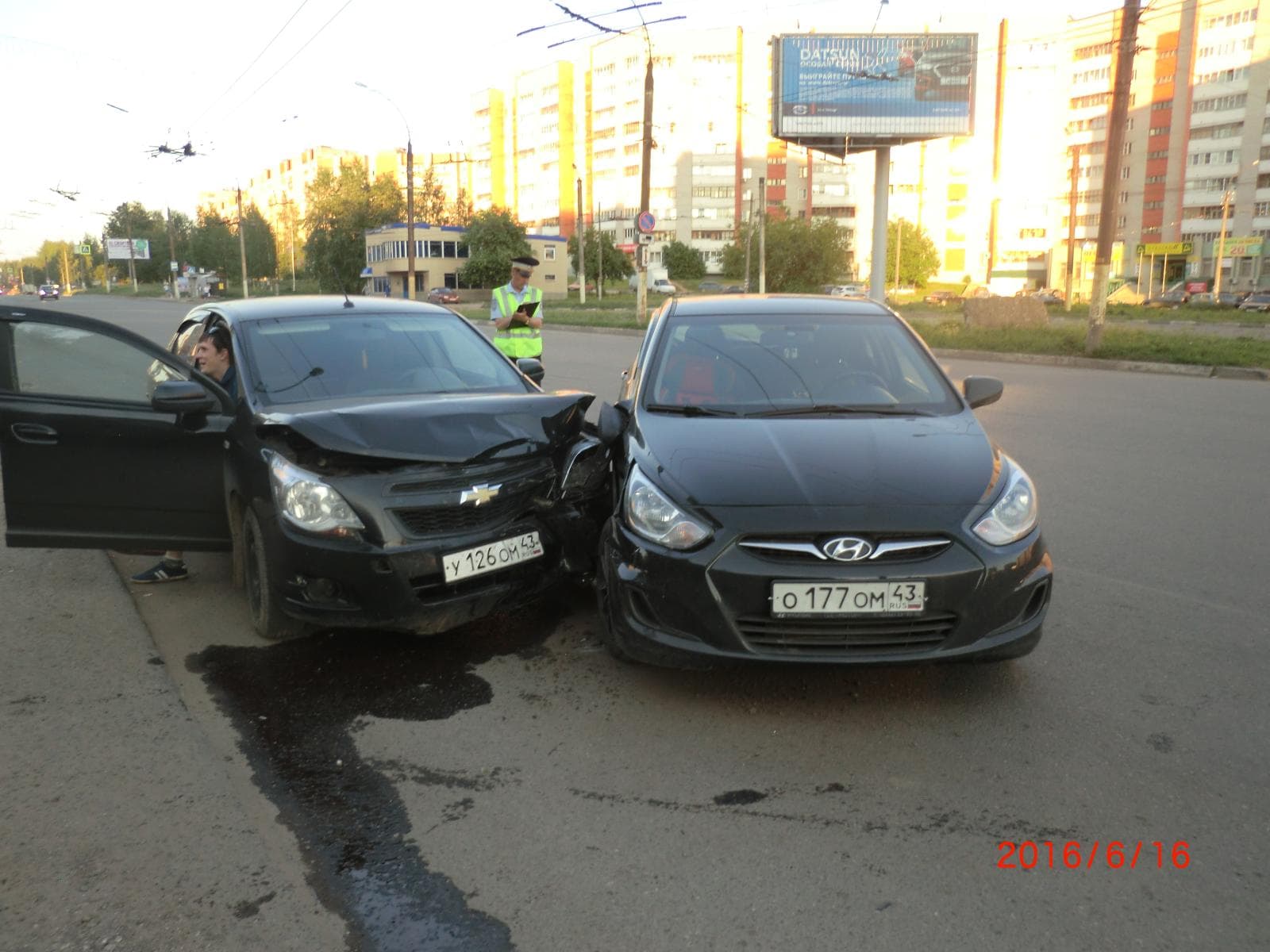 Решил развернуться посреди дороги - ДТП на Московской