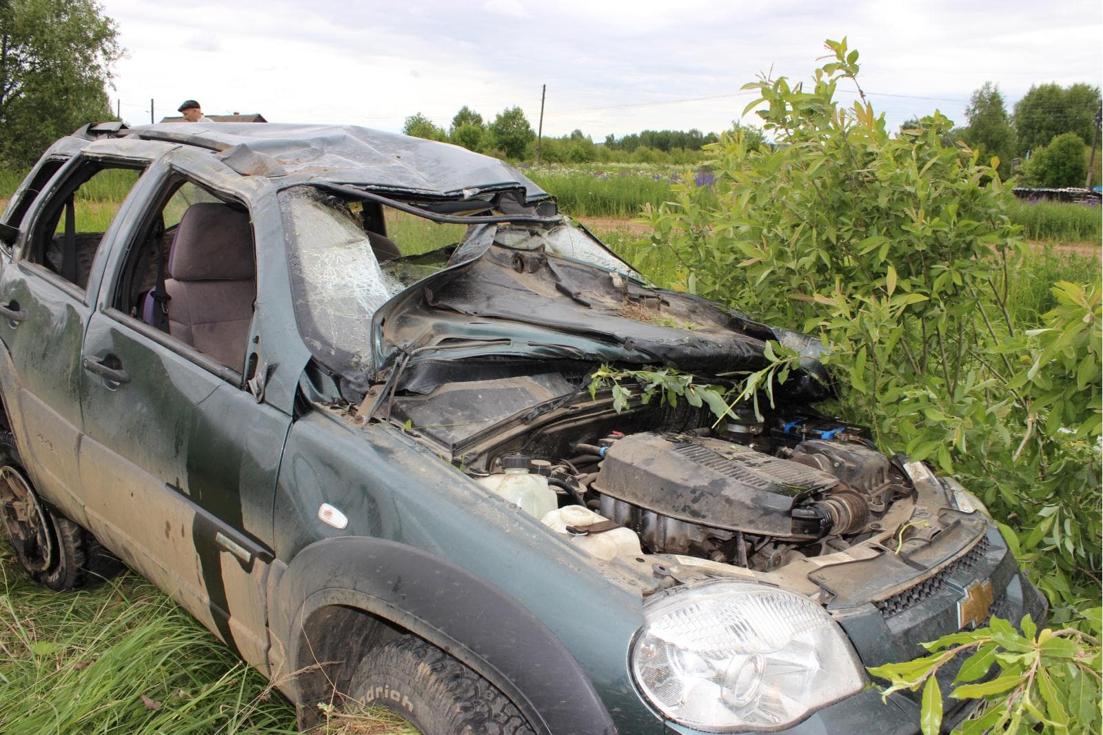 В Яранском районе перевернулась Chevrolet Niva