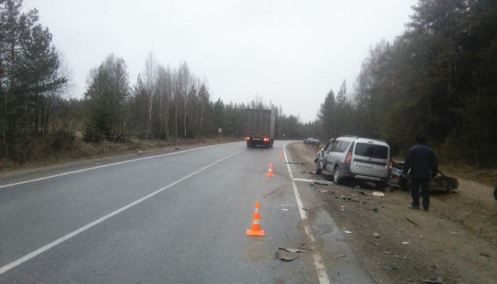 20-летний студент на “пятнадцатой” спровоцировал лобовое столкновение "ВАЗов"