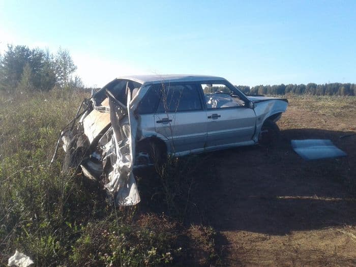 В Зуевском районе “пятнадцатая” вылетела в кювет