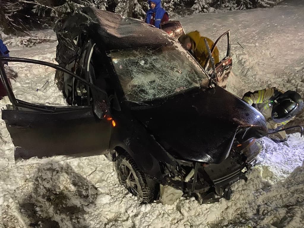 В Слободском районе в ДТП погибла женщина и двое детей