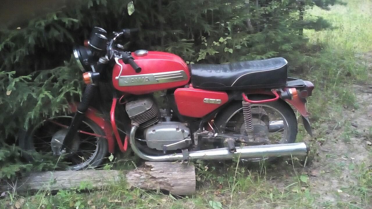 Несовершеннолетний водитель мотоцикла сбил девочку