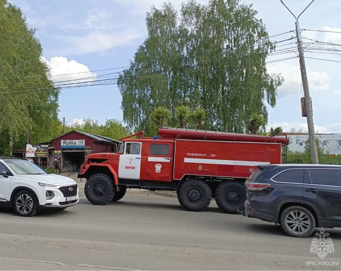 МЧС ликвидировало последствия пяти ДТП в Кировской области за сутки