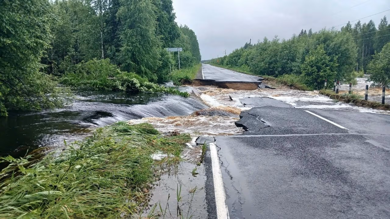 В Кировской области восстановят дороги, пострадавшие от осадков