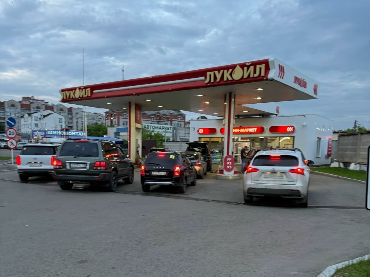 Власти назвали точное количество работающих АЗС в Кирове