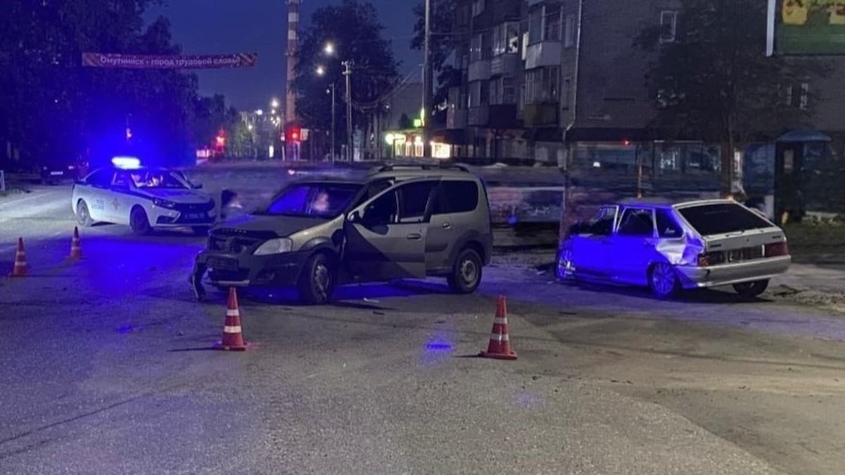 В ДТП в центре Омутнинска пострадали три человека