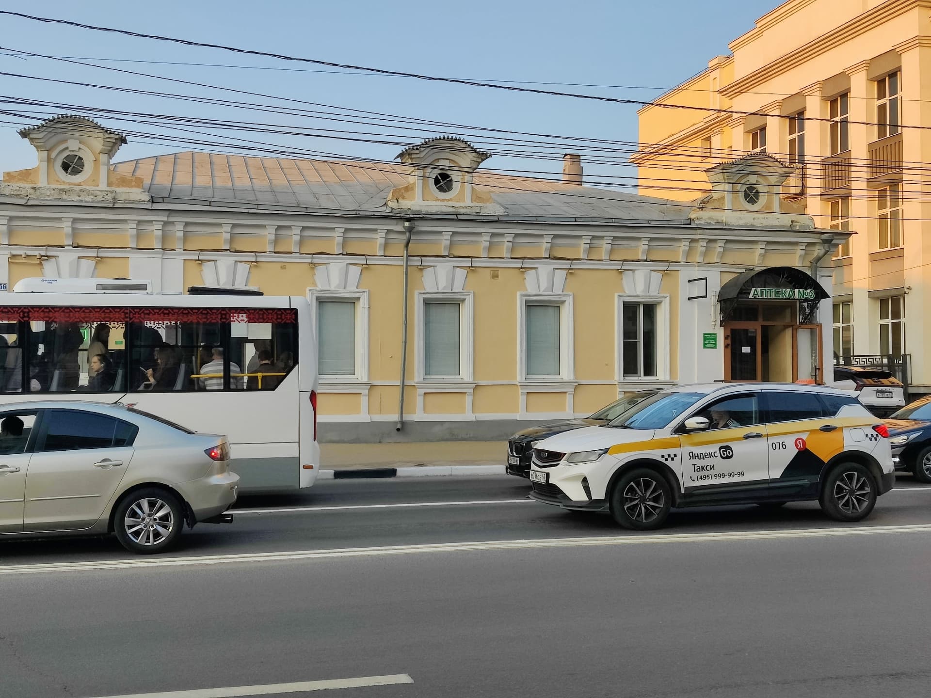 Какие автомобили сегодня работают в такси: новый список, который может удивить