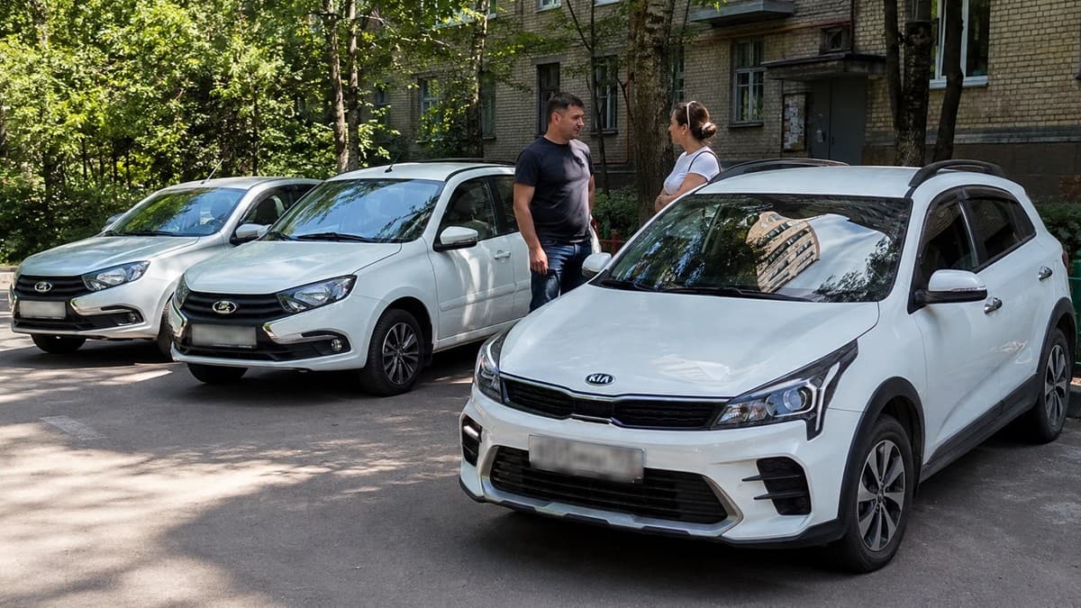 После Lada Granta взял XRAY, а потом пересел на Kia Rio X-Line: почему от отечественной машины пришлось избавляться – честный отзыв владельца