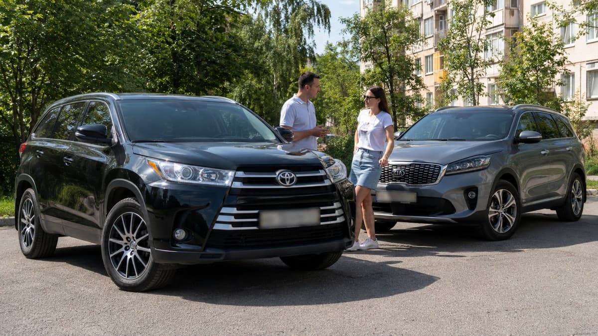 После Kia Sorento Prime пересел на Toyota Highlander: расход 16 литров не испугал, а на обгонах стало спокойнее – честный отзыв владельца