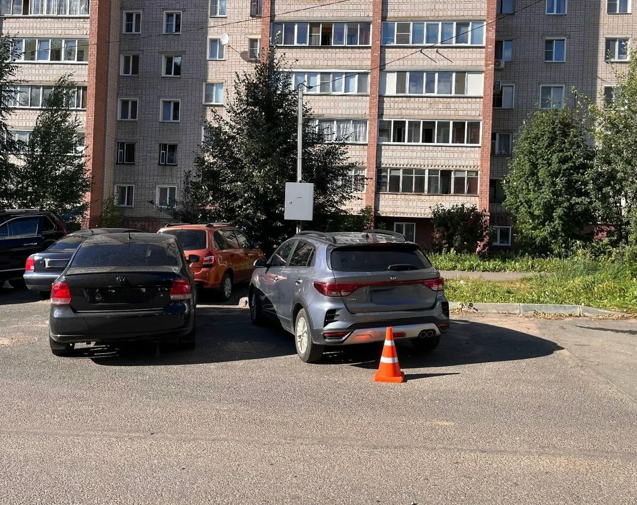 В Кирове на Профсоюзной 41-летний мужчина пострадал под колесами Kia