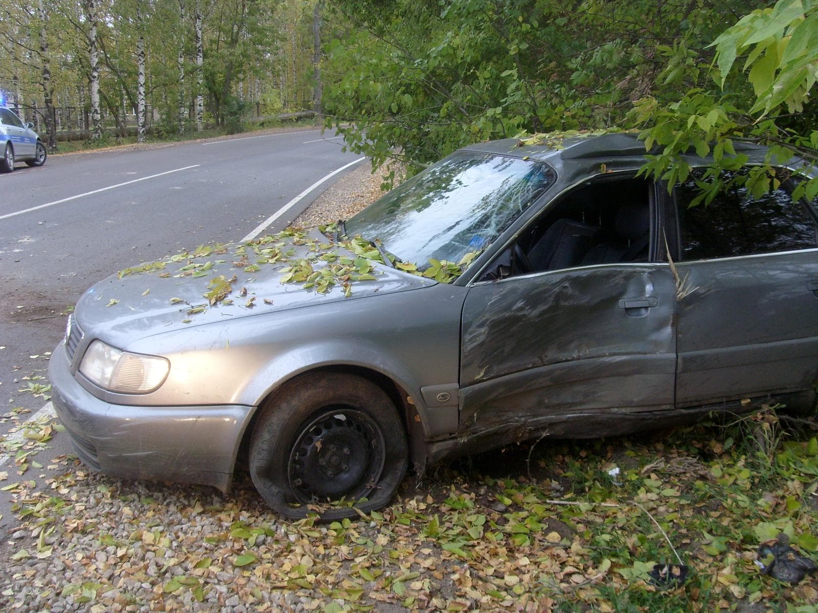 В Ганино девушка на Audi не вошла в поворот