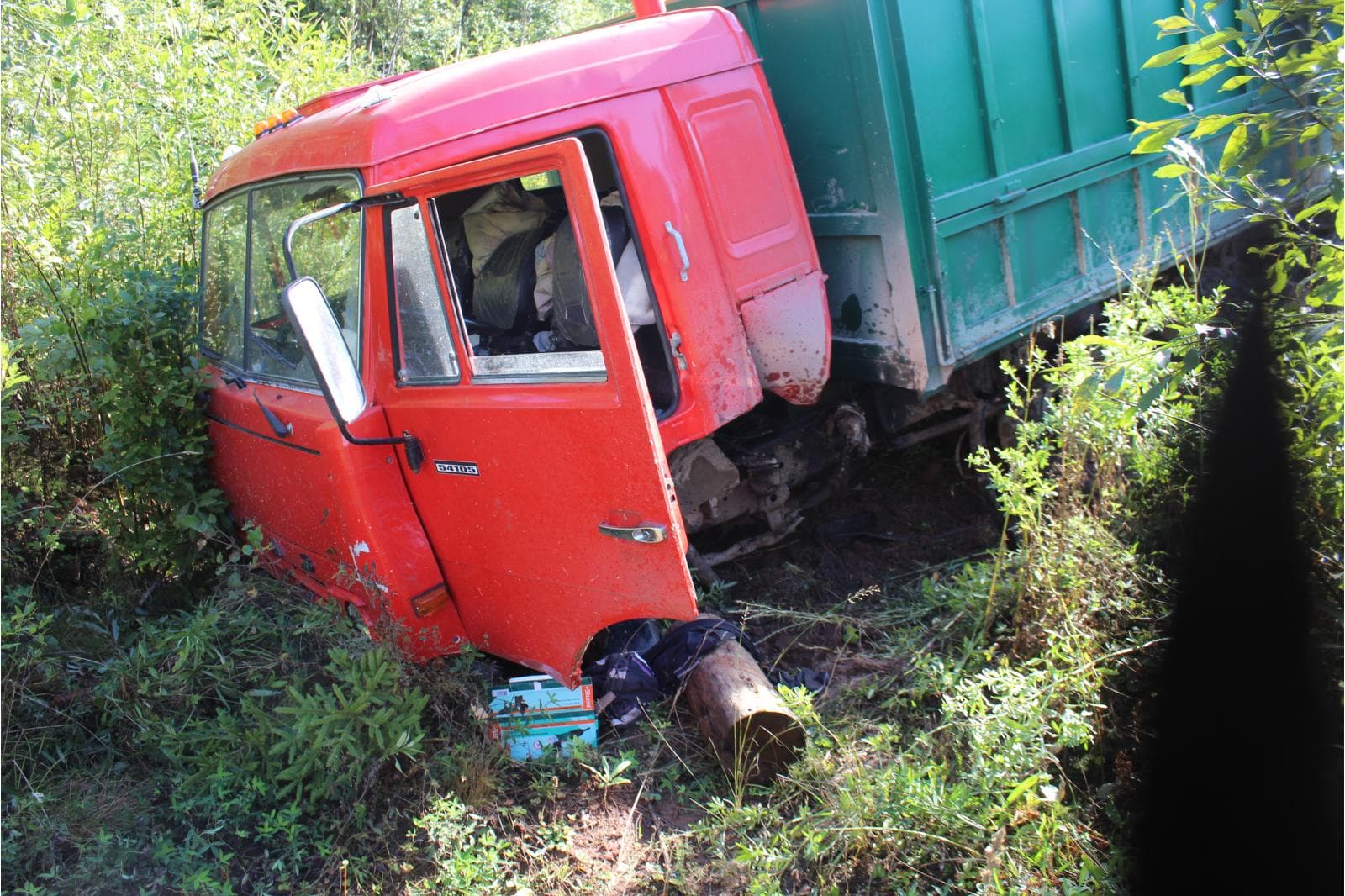 Lacetti выехала на встречную полосу под «Камаз»