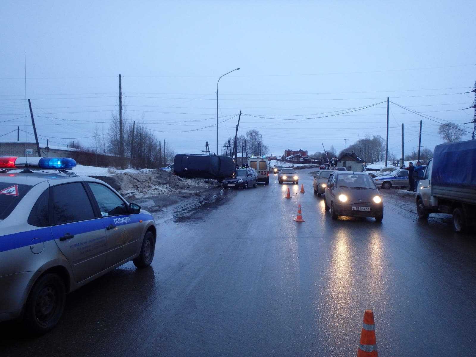 В Чепецке водитель спровоцировал аварию, уходя от ДТП