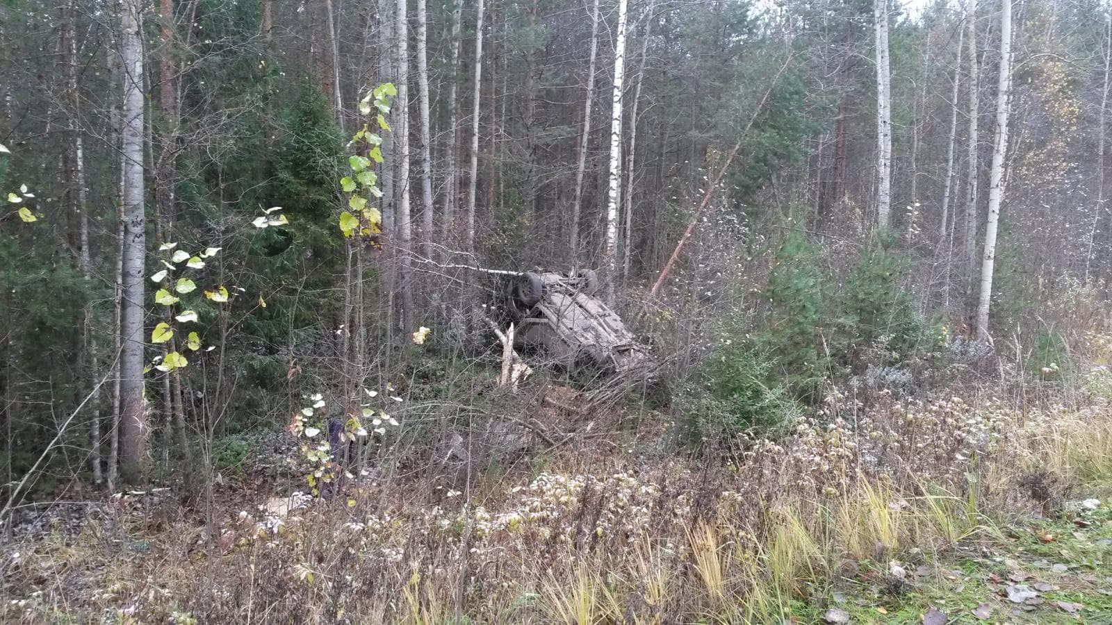 На трассе Киров — Советск перевернулся RAV 4