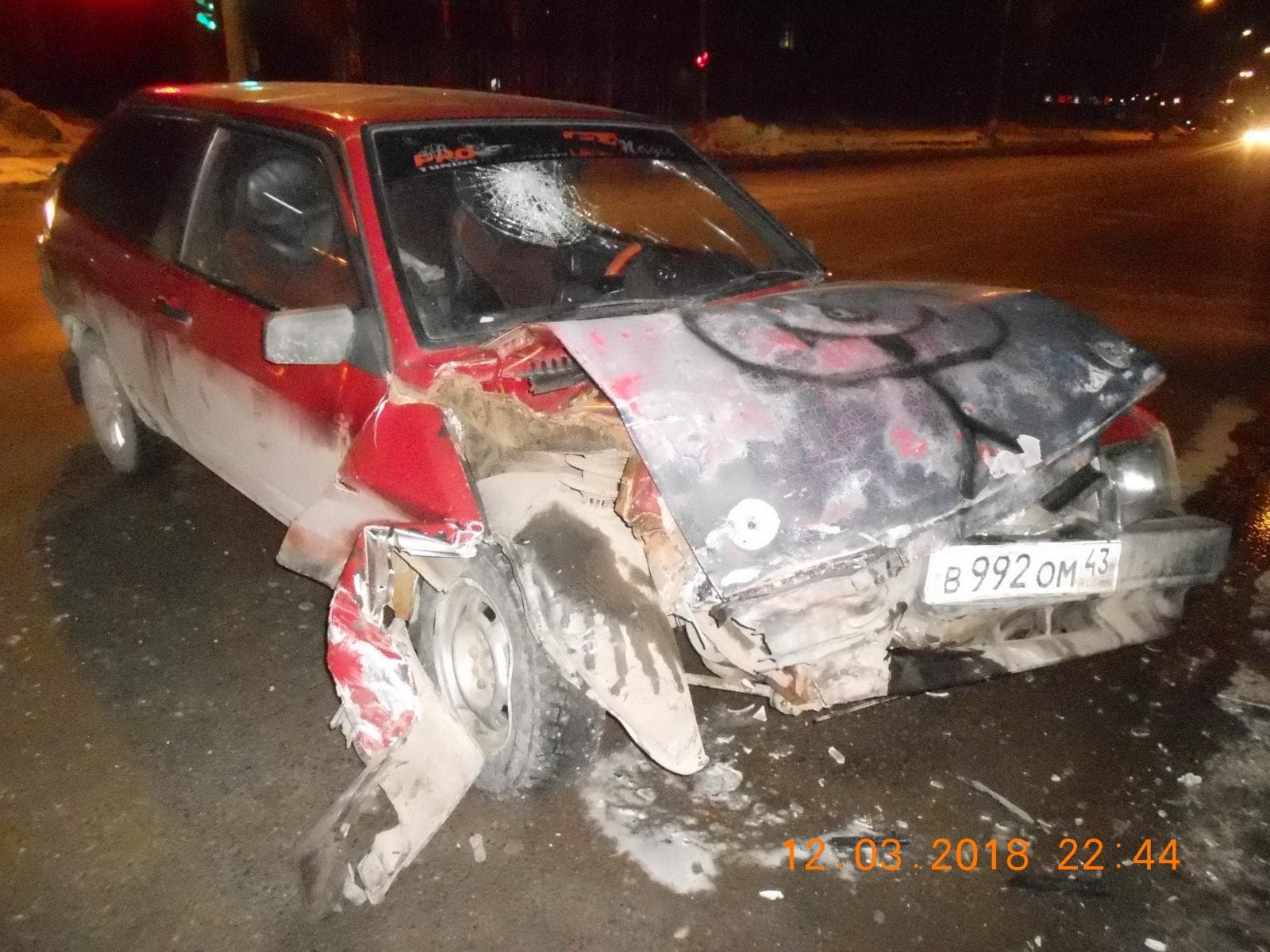 На Лепсе водитель иномарки не уступил дорогу «восьмерке»