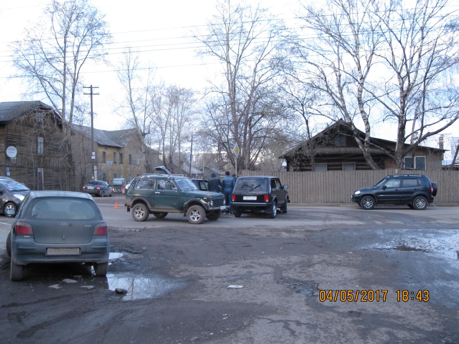 В ДТП на Мельничной пострадали 2 человека