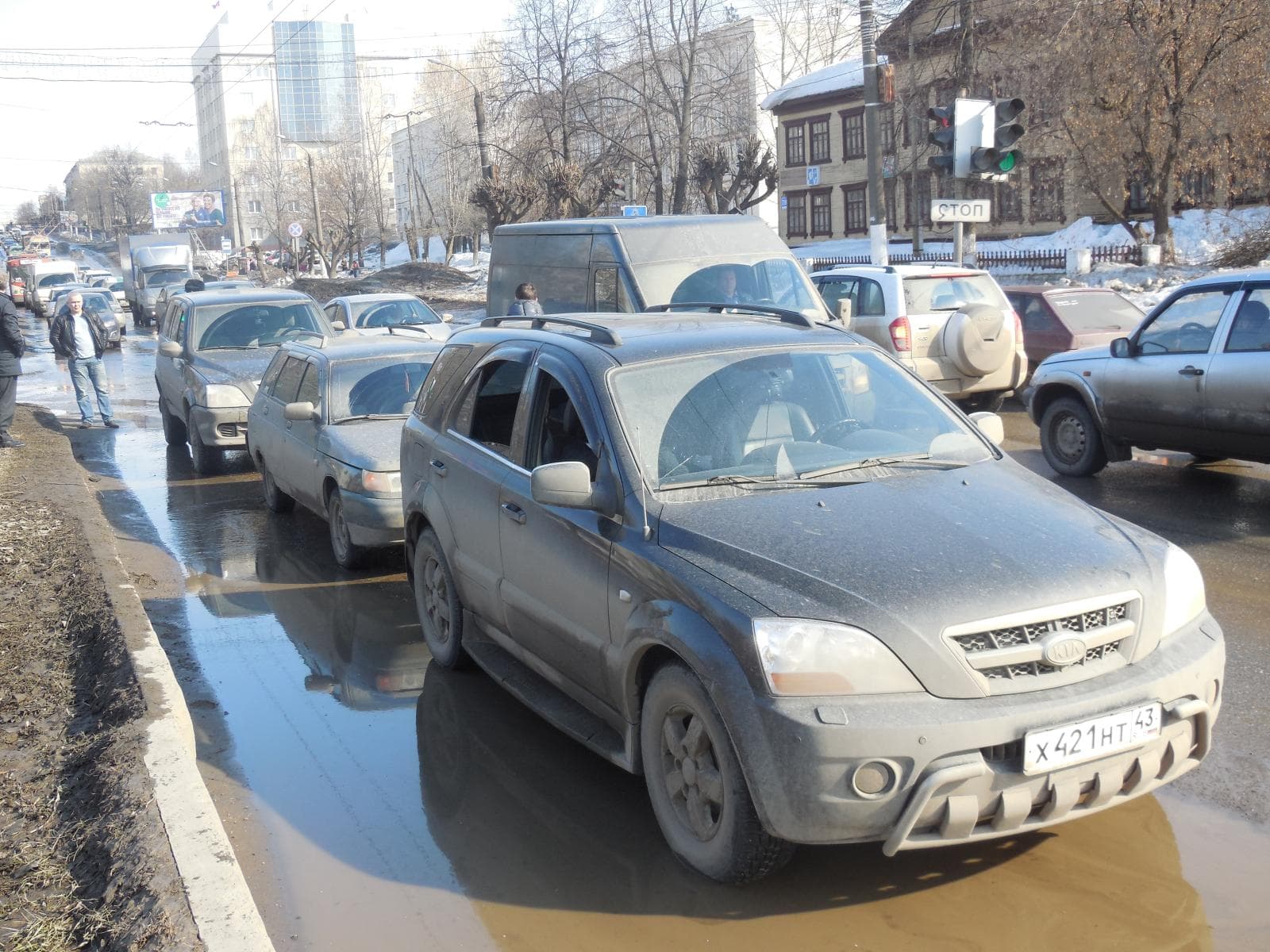 3 машины столкнулись на улице Московской