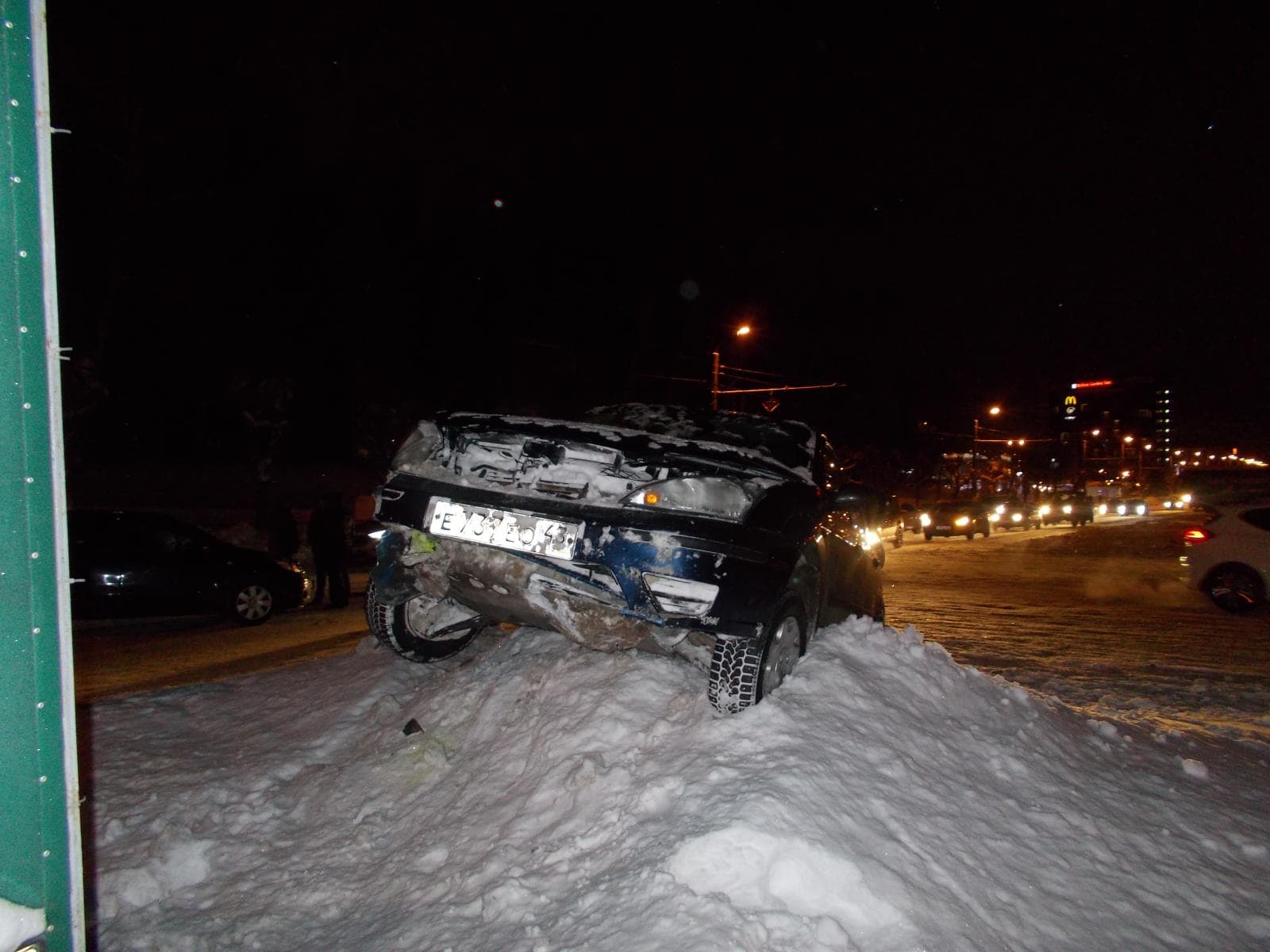 ДТП на Октябрьском проспекте: решила повернуть налево и протаранила 2 машины