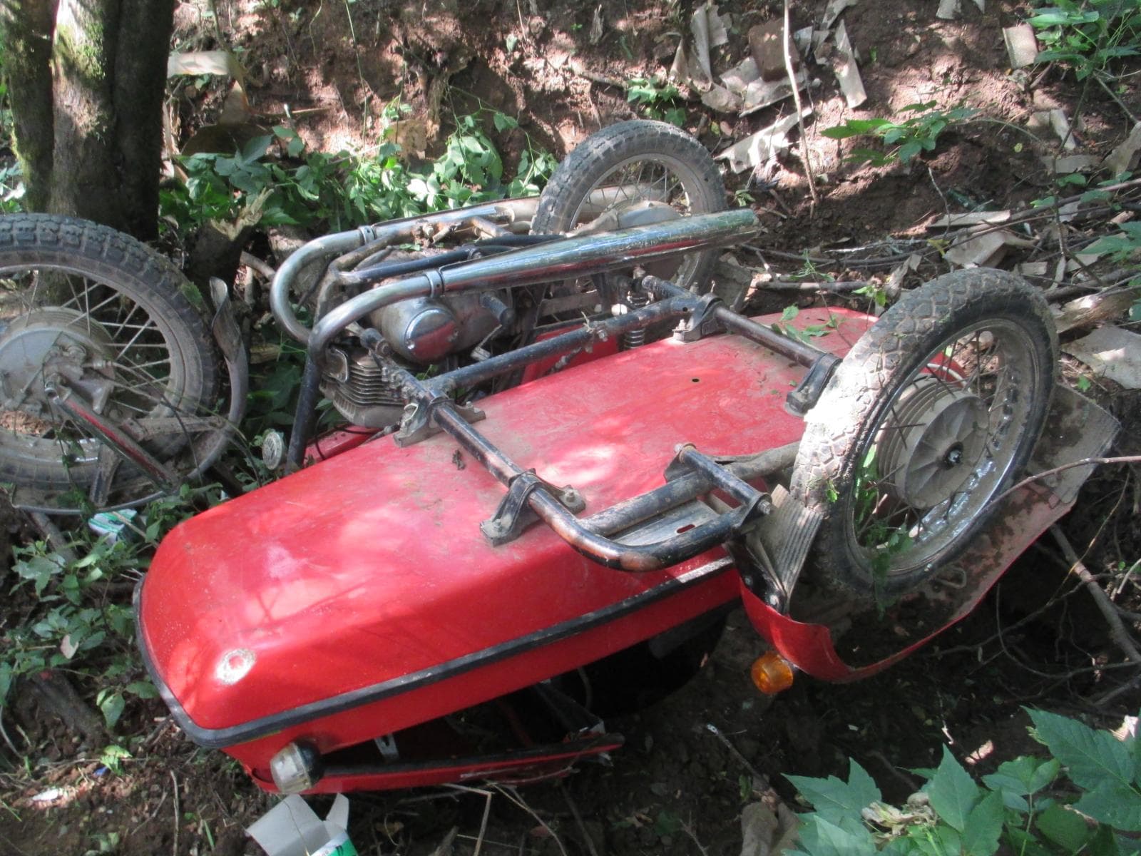 Снова женщина на «Юпитере» и снова без «прав»— авария в Пижанке