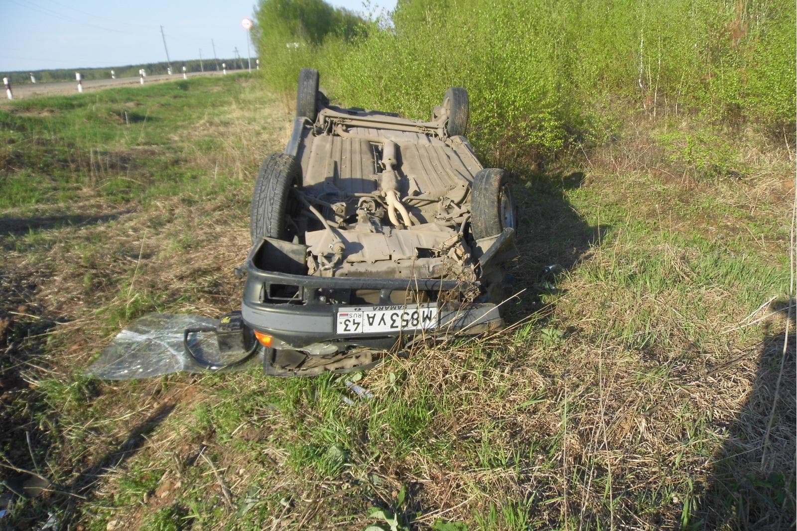 В Яранском районе водитель «пятнадцатой» потерял управление и перевернулся