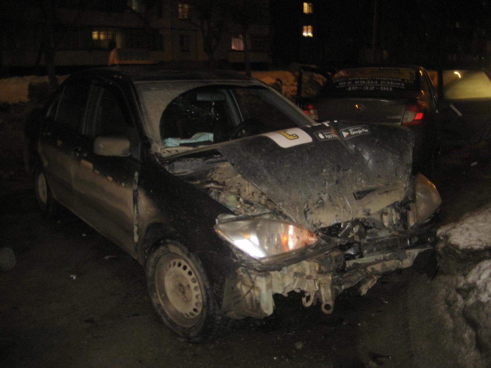 На Чапаева водитель не успел повернуть и устроил ДТП