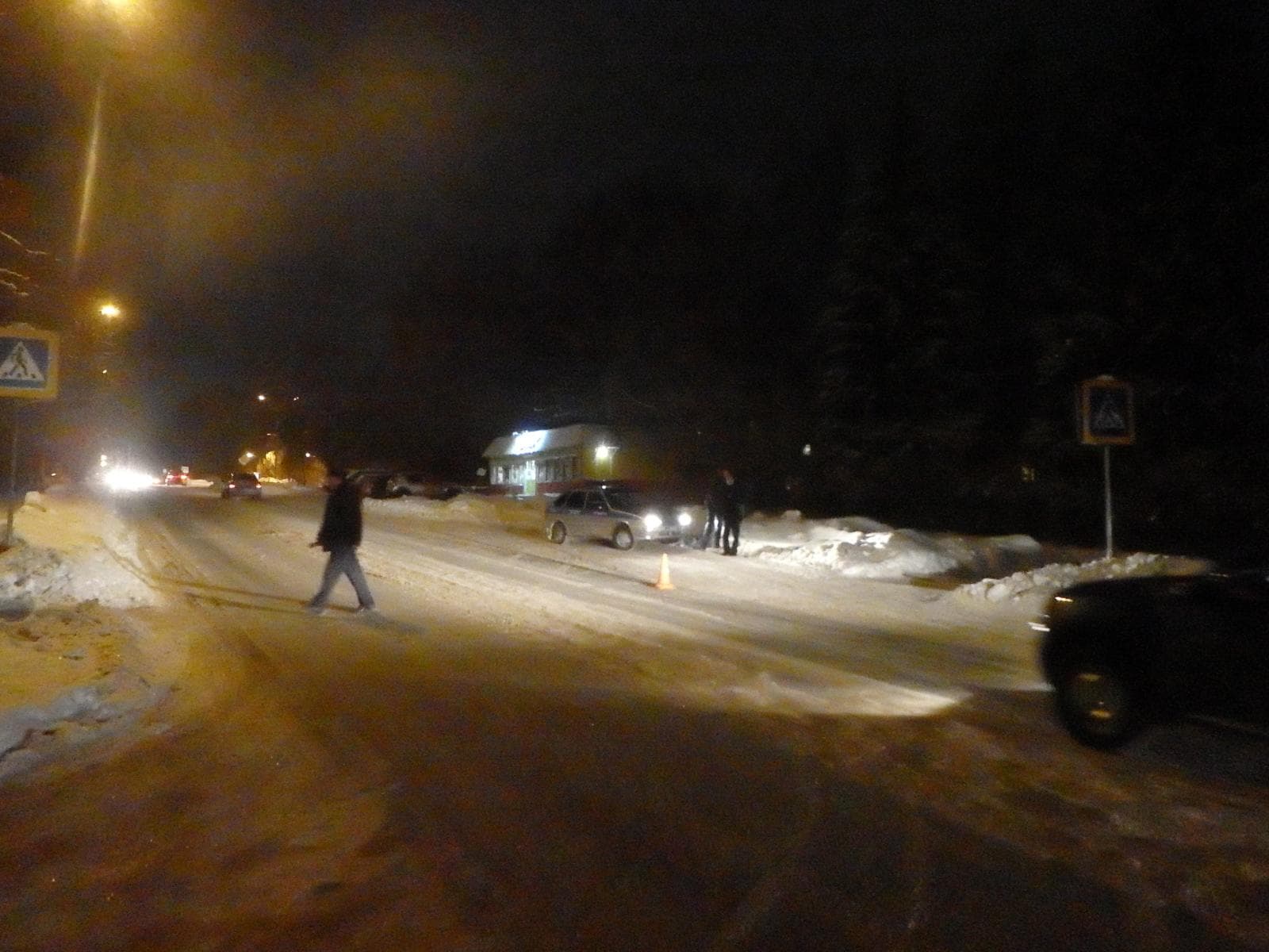 Пьяный пенсионер на машине сбил 8-летнюю девочку