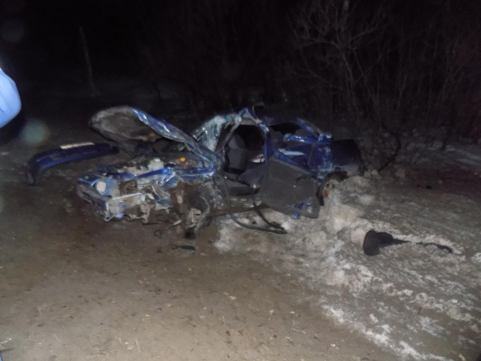 ВАЗ разодрало о встречную фуру - авария на трассе «Вятка»