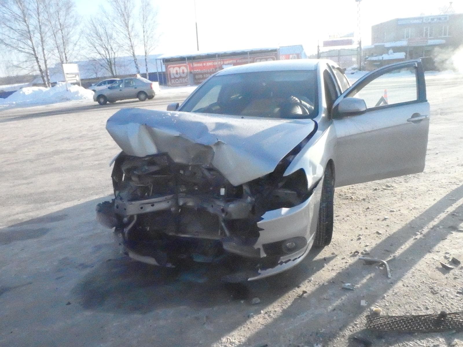 ДТП в Кирово-Чепецке: грузовик обгонял иномарку