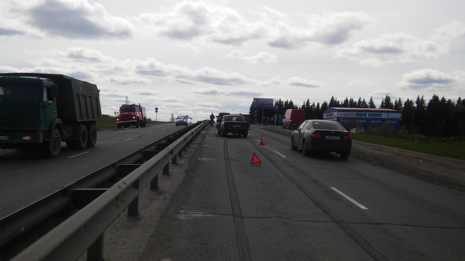 На Дзержинского «Волга» догнала Toyota