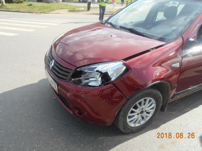 Водитель на “Нексии” врезался во встречный автомобиль, тем самым вычислив пьяного водителя