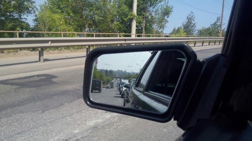 Движения нет. ДТП на путепроводе заблокировало Луганскую