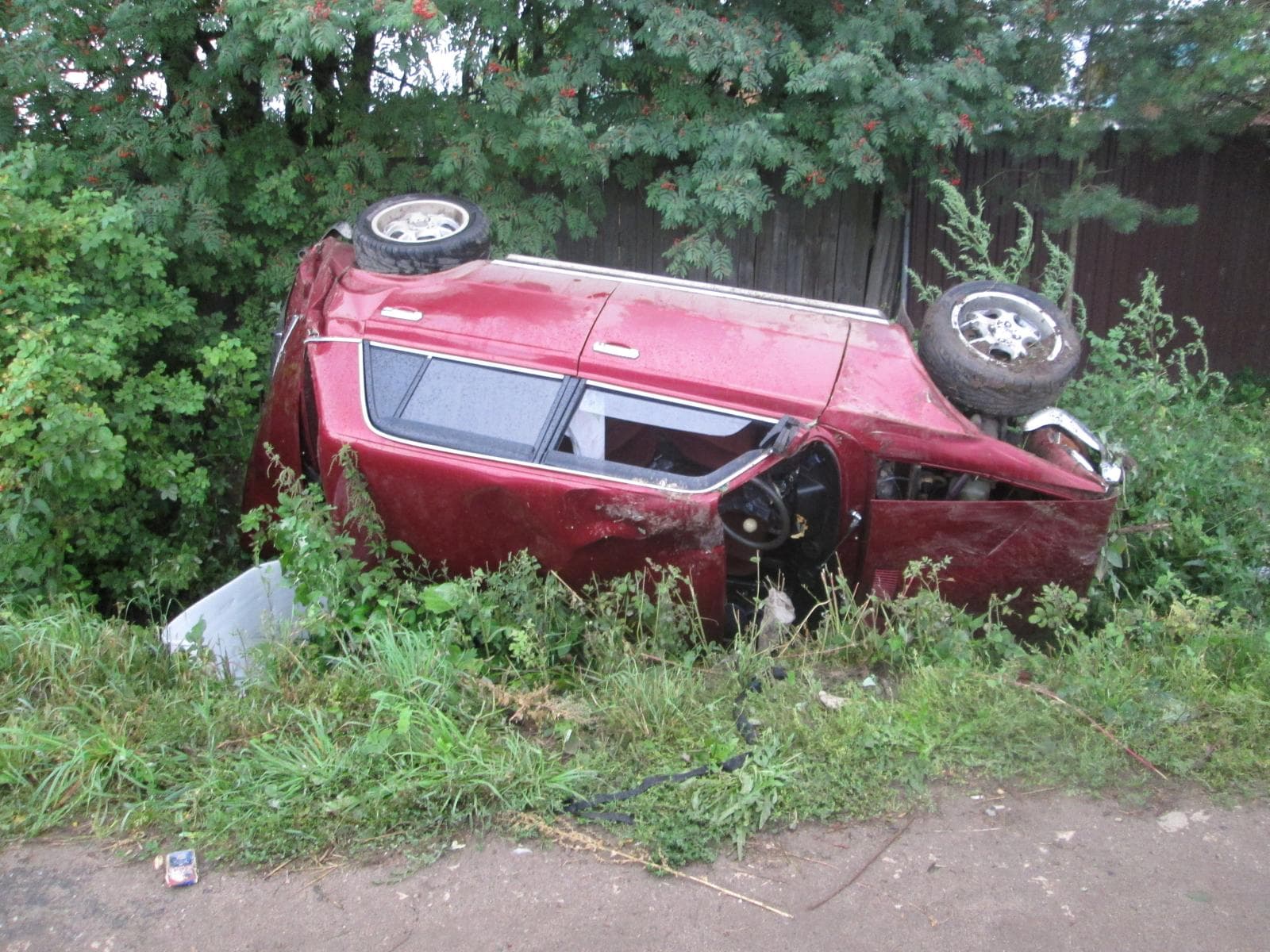 В Пасегово мужчина на “Копейке” улетел в кювет