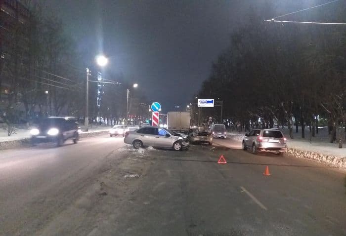 От абсурда до жести: подборка «новогодних» ДТП в Кировской области