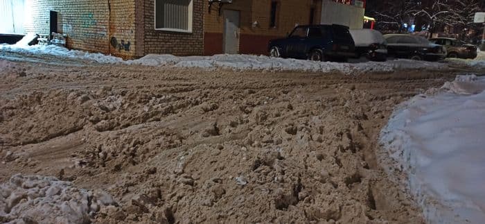 Глава администрации Кирова проверил работу коммунальщиков. Угадайте, что он им сказал