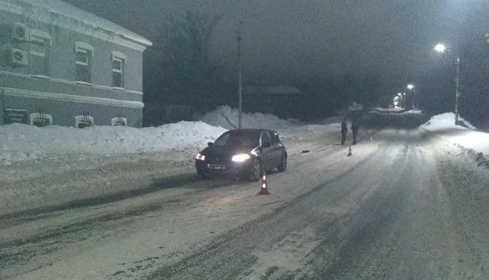 В Слободском мужчина на Renault насмерть сбил женщину