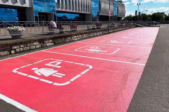 Первую в России женскую парковку уже хотят прикрыть ГАИшники