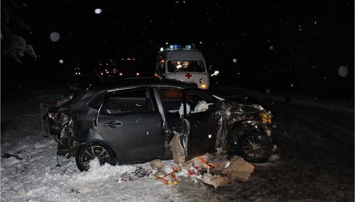 Женщина на «Киа» спровоцировала жесткое ДТП: один человек погиб