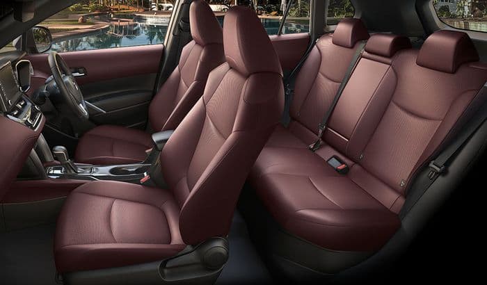 Toyota представила кроссовер Corolla: фото, двигатели и оснащение