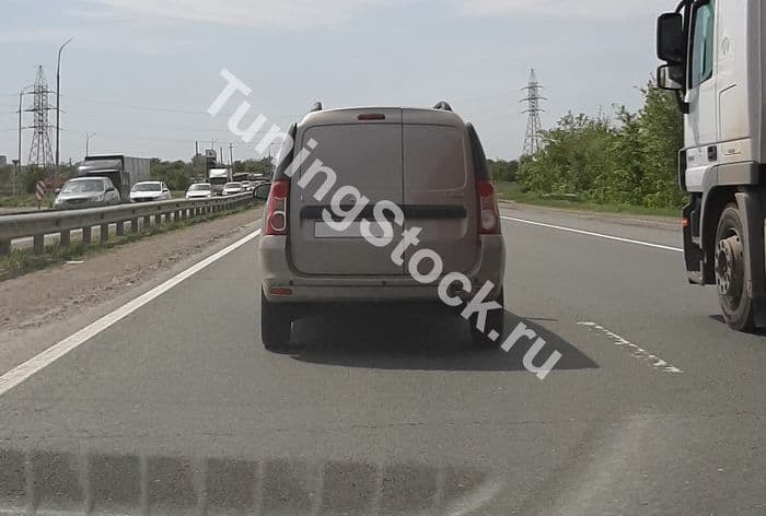 В сети появились снимки новой Lada Largus 2020