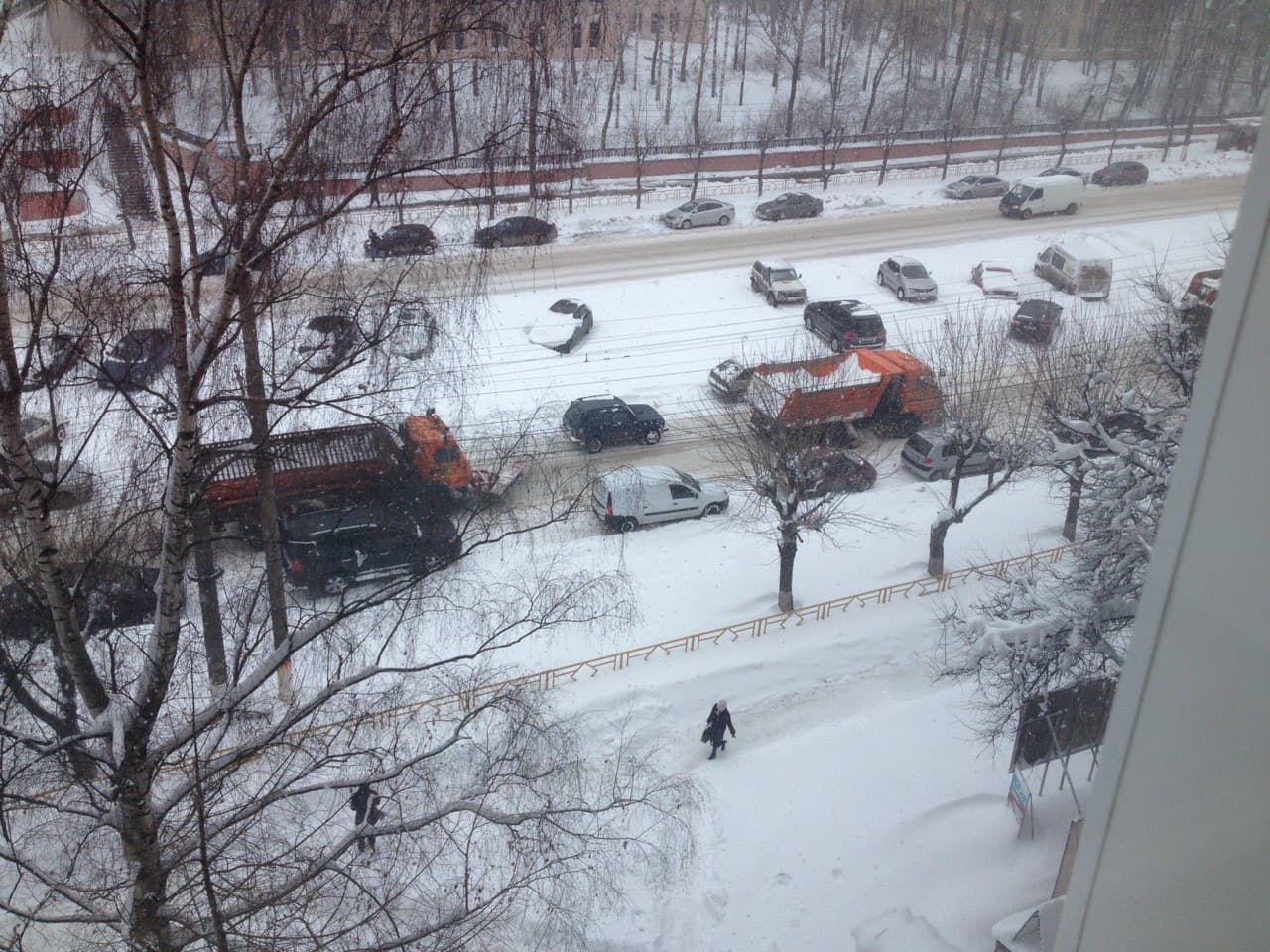 Почему дороги оказались не чищенными после снегопада?