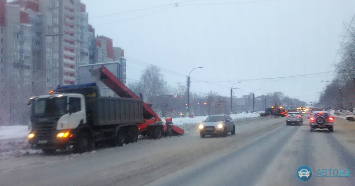 Последний рывок. Осталось очистить от снега несколько улиц