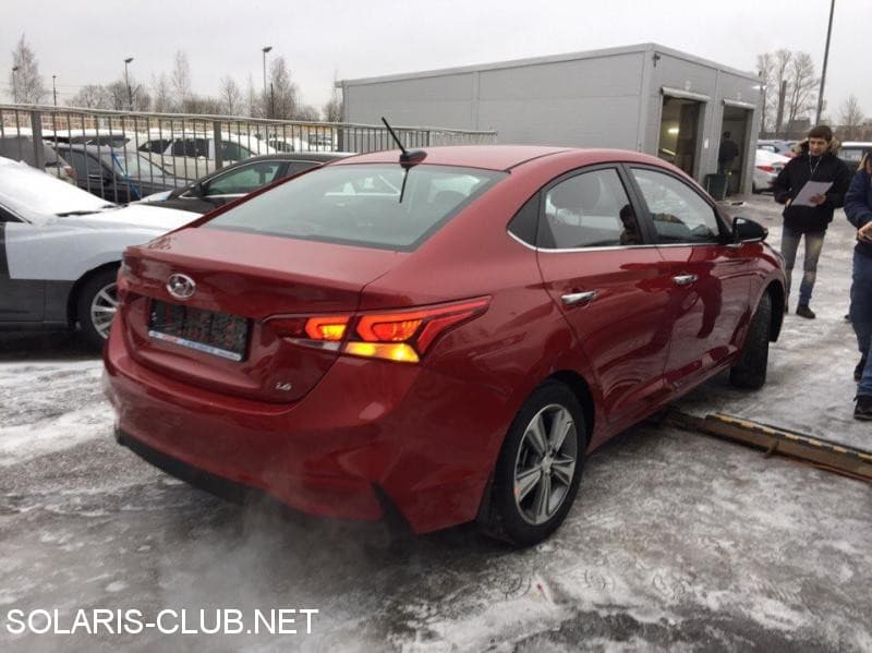 Hyundai Solaris 2017 без камуфляжа. Машина в России