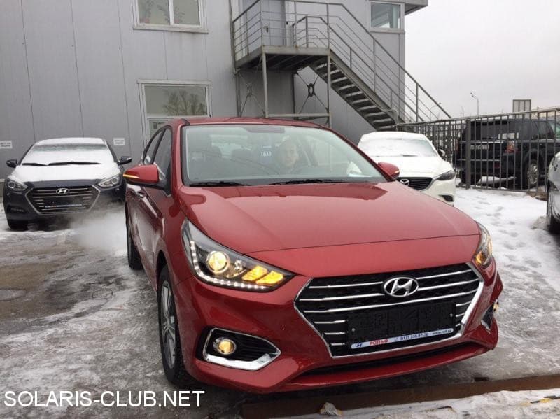 Hyundai Solaris 2017 без камуфляжа. Машина в России