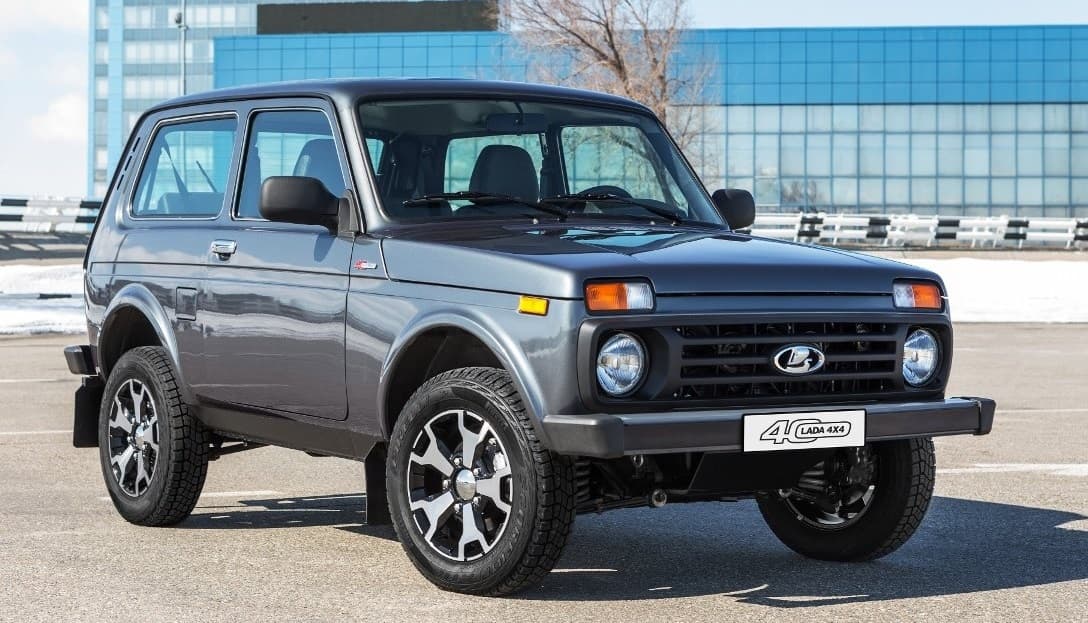 Лада Центр Киров предлагает большое количество LADA 4x4 в честь сорокалетия легендарного внедорожника с максимальной выгодой!
