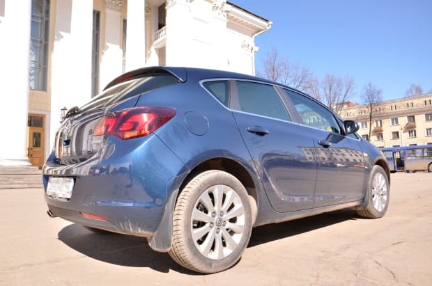 Свет близкой звезды: Opel Astra