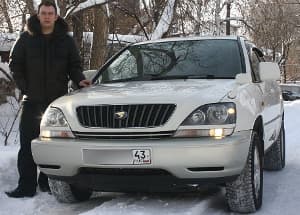 Toyota Harrier: престиж и рациональность